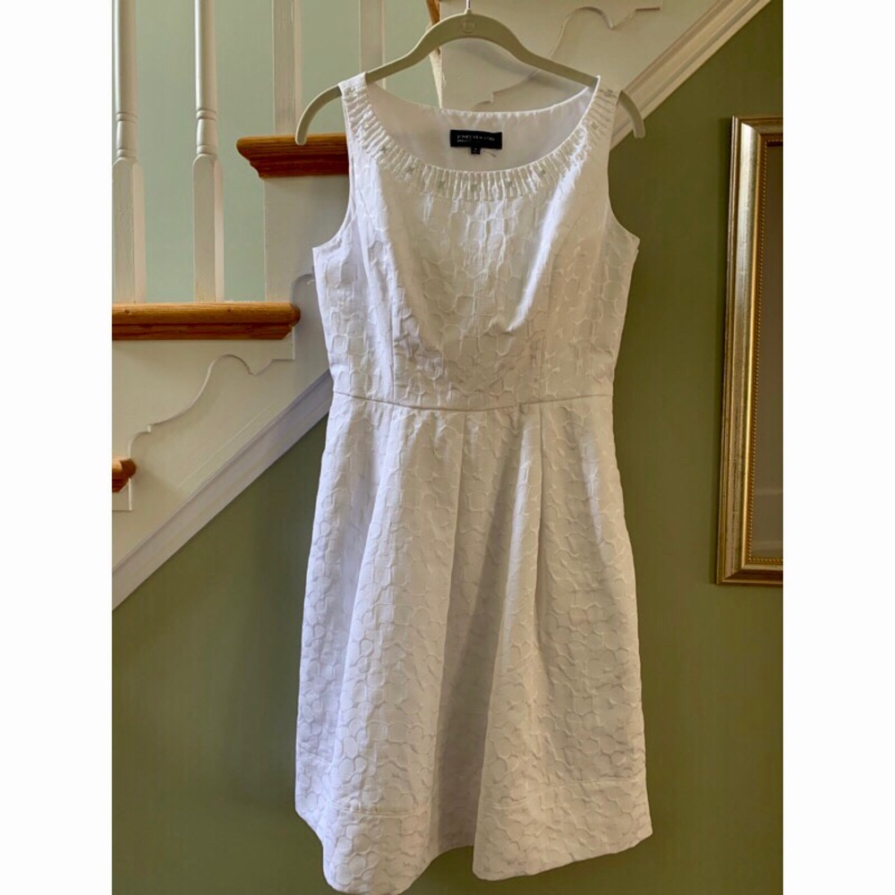 White Fit ‘n flare party dress